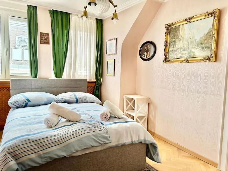 110 M2 3 Bedroom Apartment With Cathedral View Вена Австрия