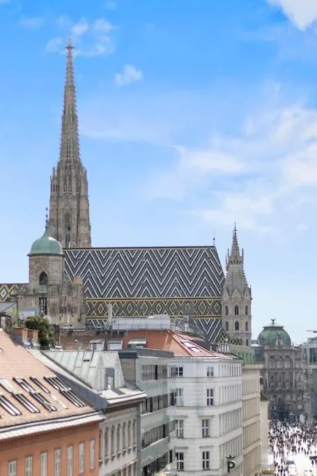 110 M2 3 Bedroom Apartment With Cathedral View Vienna